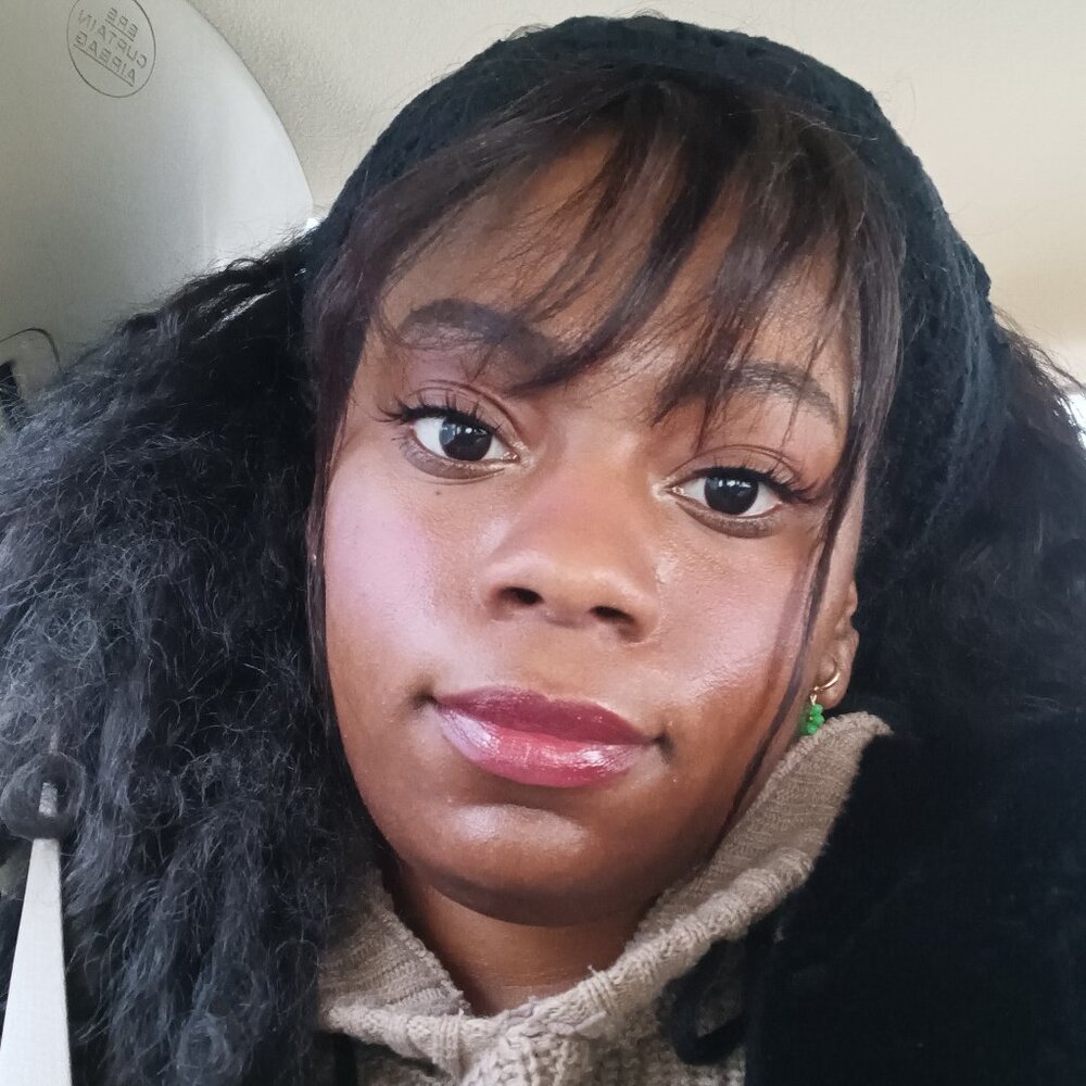 Meet your Posher, Naomi